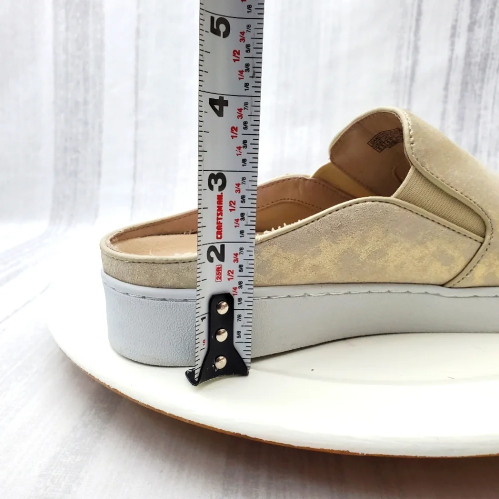 VIONIC Womens Dakota Light Gold Slip On Clog Sneaker Mule Size 8.5 - Picture 14 of 15